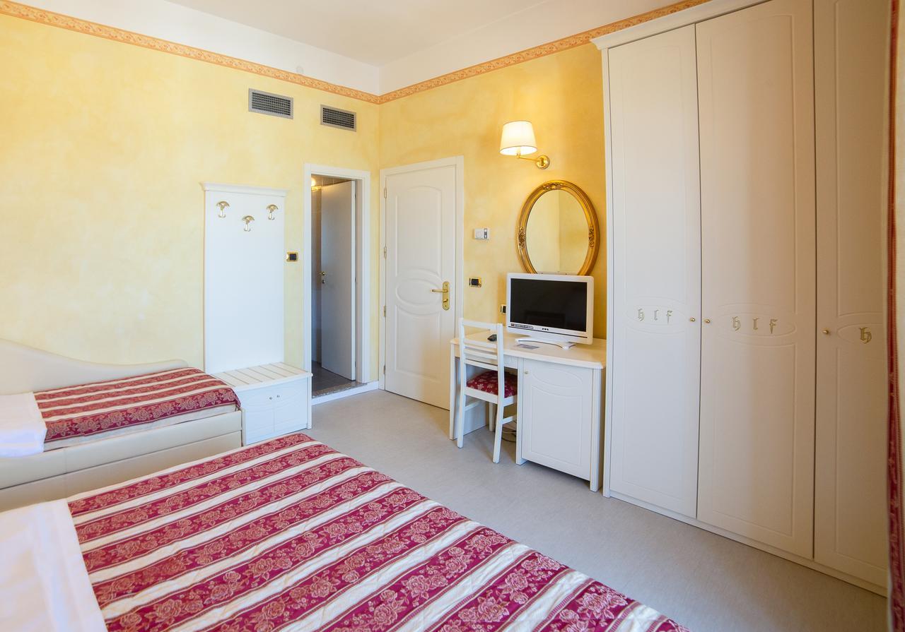 Hotel Executive La Fiorita Rimini Luaran gambar